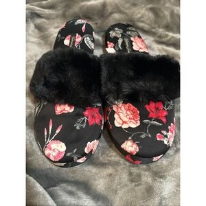 VICTORIAS‎ SECRET Slippers Signature Satin Shoes Floral Black Women's Sz M NWT